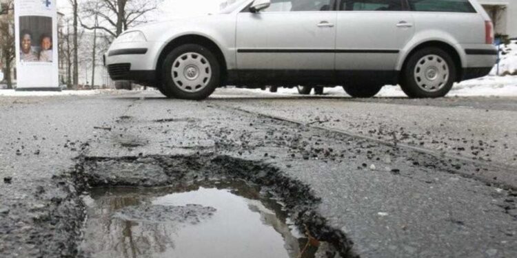 Дороги Німеччини після зими: третина шляхів у критичному стані |