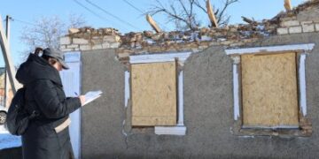 Компенсація за пошкоджене майно: у Миколаєві обстежують будинки після «шахедної» атаки » Миколаївський Оглядач