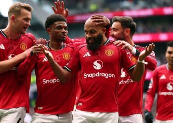 «Манчестер Юнайтед» выигрывает в четвертом матче АПЛ подряд