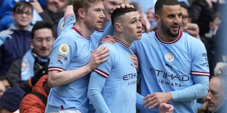 «Манчестер Сити» вырвал победу у «Ньюкасла», сократив до минимума отставание от «Арсенала» в чемпионской гонке АПЛ