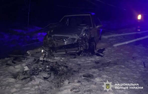 Mercedes-Benz виїхав на зустрічну: у Носачеві у ДТП травмувався чоловік — Новости Черкасс