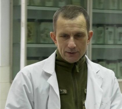 На межі життя: історія львівського бойового медика Максима Логаша