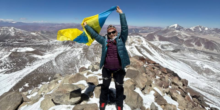 Наталія Іленко-Лобач з Полтави зійшла найвищий вулкан світу