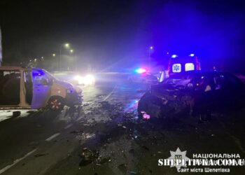 Неподалік Нетішина зіткнулось два автомобілі: троє травмувалось, серед яких 2-річна дитина —Хмельнитчина