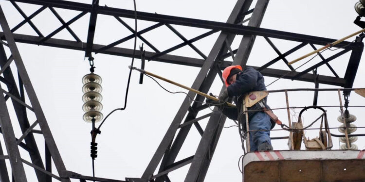 Обстріли Запоріжжя: швидке відновлення світла та опалення – «Запоріжжяобленерго» | Новости Запорожья