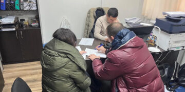 Ошукав батька захисниці «Азовсталі»: справу щодо посадовця поліції з Івано-Франківщини скерували до суду