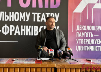 Покажуть знакові вистави: Франківський драмтеатр відзначає ювілей Українського народного театру імені Івана Тобілевича