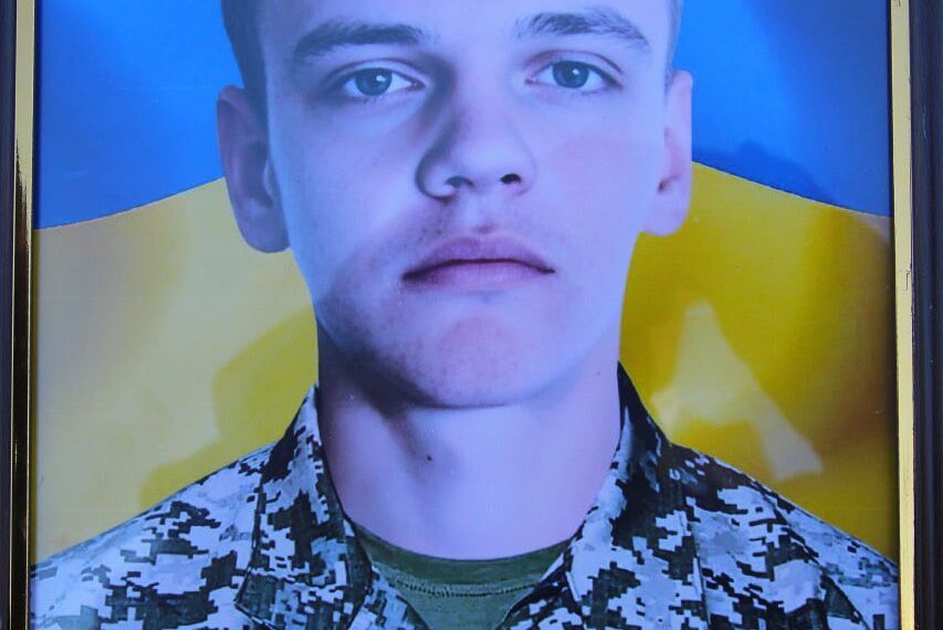 Повернувся в Україну з США: у Здовбицькій громаді розповіли більше про 20-річного захисника Юрія Свиридюка, який загинув на війні