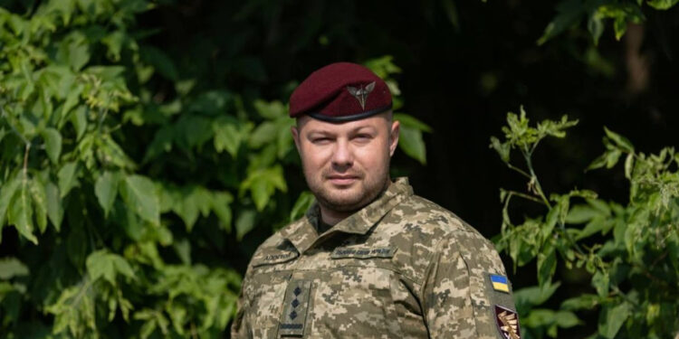 Президент присвоїв звання генерал-майора командувачу Десантно-штурмових військ Олегу Апостолу з Івано-Франківська