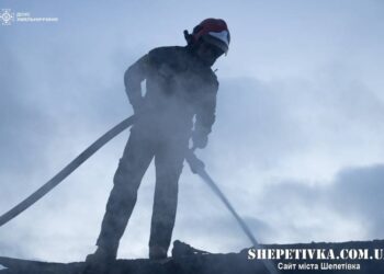 Рятувальники приборкали дві пожежі на Шепетівщині: одна людина загинула —Хмельнитчина