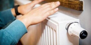 Ще 1000 будинків у Києві лишаються без тепла після аварії в енергосистемі