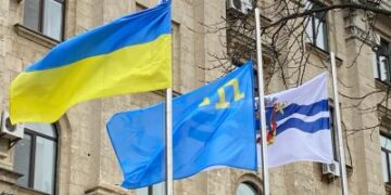 Символ гідності і боротьби: на знак солідарності у Миколаєві підняли прапор кримськотатарського народу » Миколаївський Оглядач