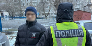 У Миколаєві поліцейські затримали місцевого мешканця за підозрою у збуті наркотичних речовин » Миколаївський Оглядач