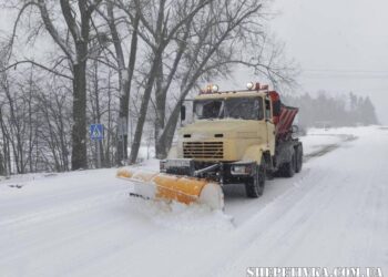 У найближчі дні синоптики прогнозують сніг та ожеледицю: водіїв закликають бути обережними —Хмельнитчина
