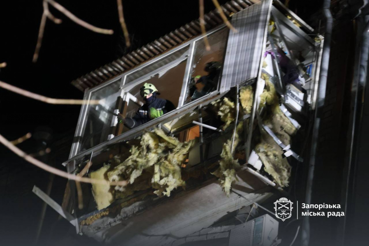 Вісім ударів за ніч: Запоріжжя атакували дрони — постраждали мешканці двох районів (фото, відео)