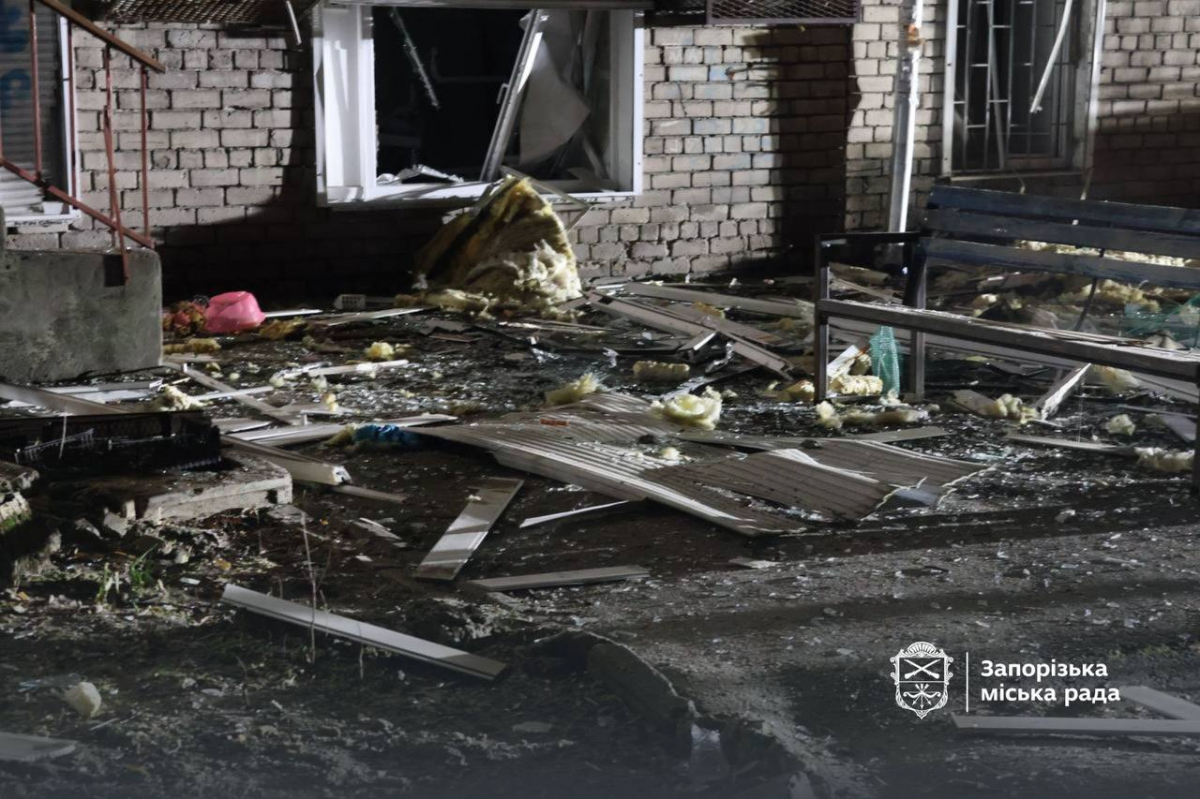 Вісім ударів за ніч: Запоріжжя атакували дрони — постраждали мешканці двох районів (фото, відео)