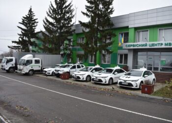 У сервісному центрі Черкас оновилися автопарк для складання практичних іспитів — Новини Черкащіни