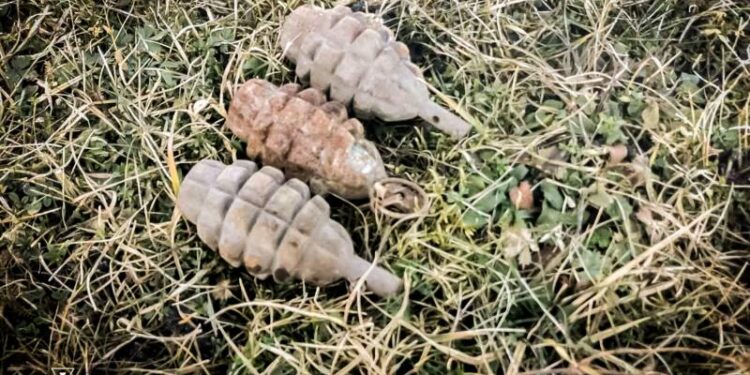 У Славуті знайшли три гранати: сьогодні їх знищили —Хмельнитчина