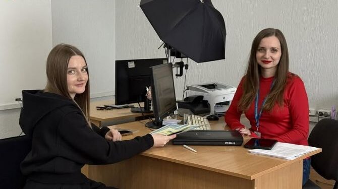 В Умані жінка за один візит до ДМС оформила одразу чотири паспорти — Новости Черкасс