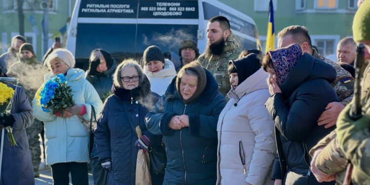 Війна забрала життя захисника Тараса Осмолова: з ним попрощалися у Рівному