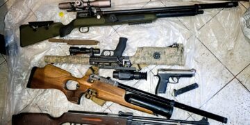 Викрав машину з полігону й стріляв у правоохоронців: На Рівненщині затримали дезертира