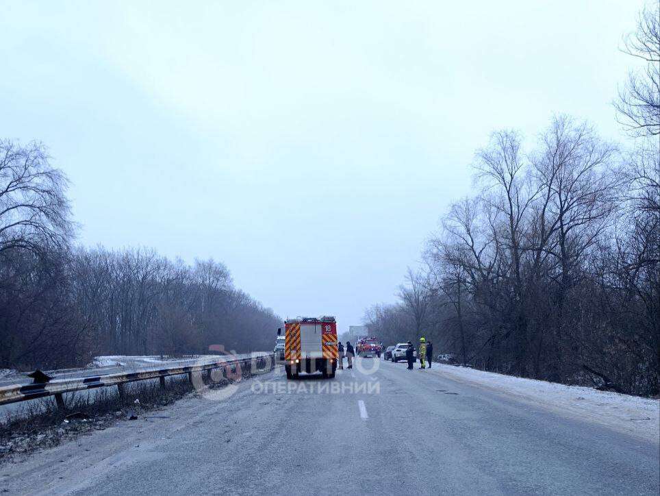Затори та ДТП у Дніпрі 12.02.2026: негода значно ускладнила рух