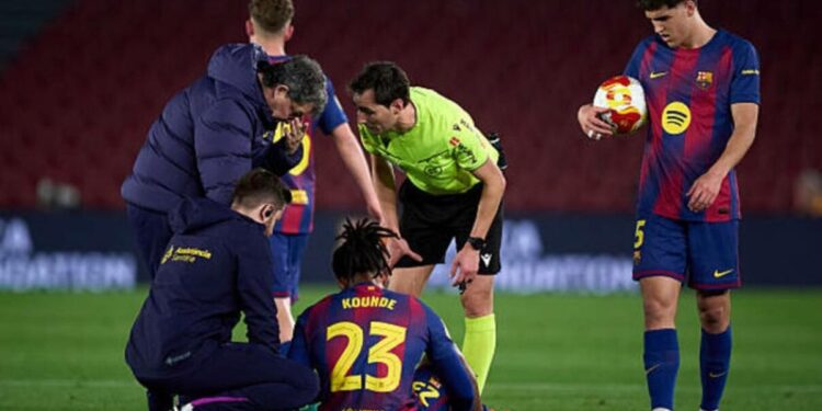 «Барселона» надолго осталась без важных игроков после вылета из Кубка Испании