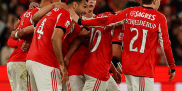 «Бенфика» с Судаковым и Трубиным выиграла у «Витории Гимарайнш»