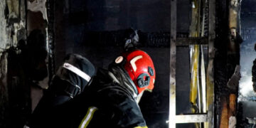 Через ранкову пожежу в центрі Львова з будинку евакуювали 17 людей