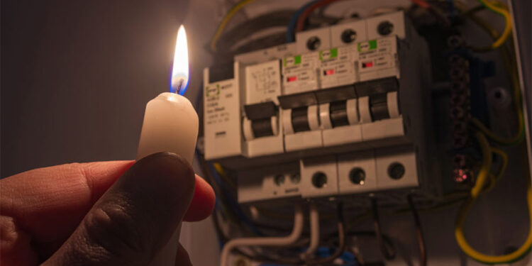 Графік відключень світла для Полтавщини 15 березня