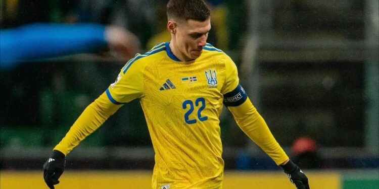 Ключевой футболист сборной Украины Николай Матвиенко пропустит матч против Швеции