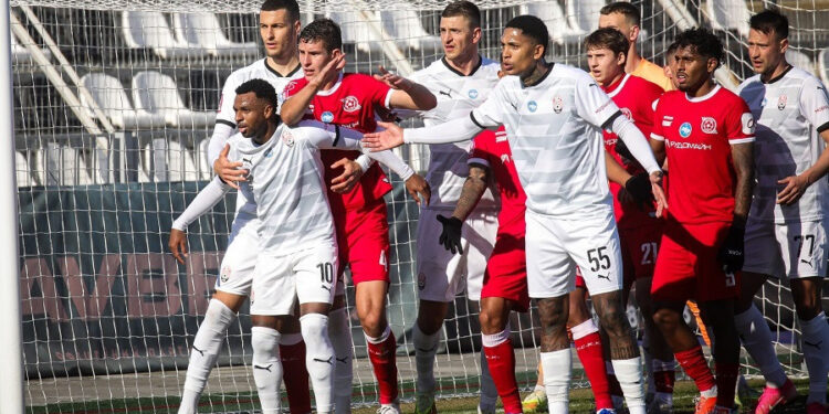 «Кривбас» здобув вольову перемогу і збільшив безпрограшну серію із «Зорею» до 10-ти матчів