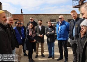 На Миколаївщині представники країн-донорів МОМ ознайомилися з проєктами енергостійкості » Миколаївський Оглядач