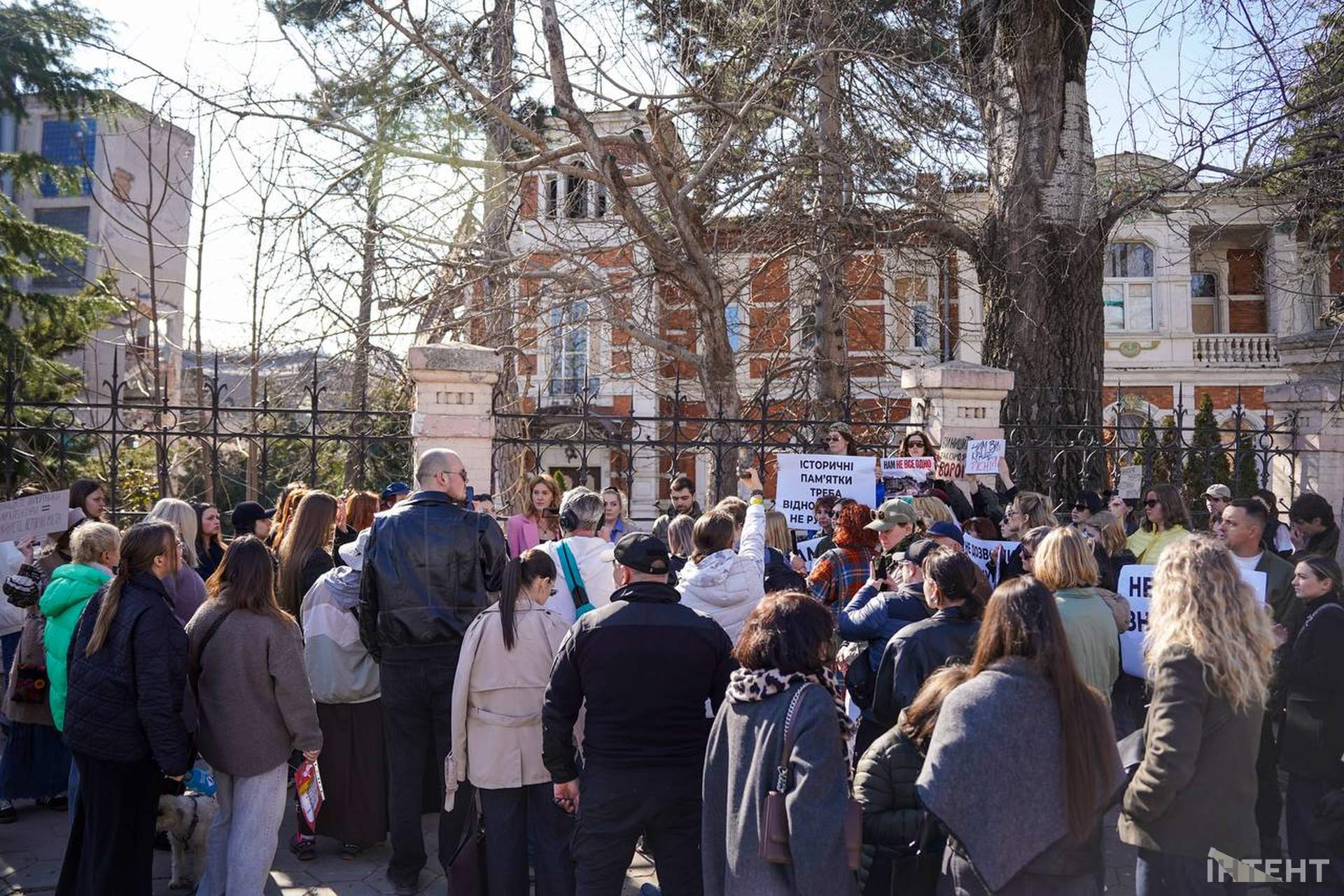 Прокуратура відкрила справу щодо зносу історичної будівлі на Французькому бульварі