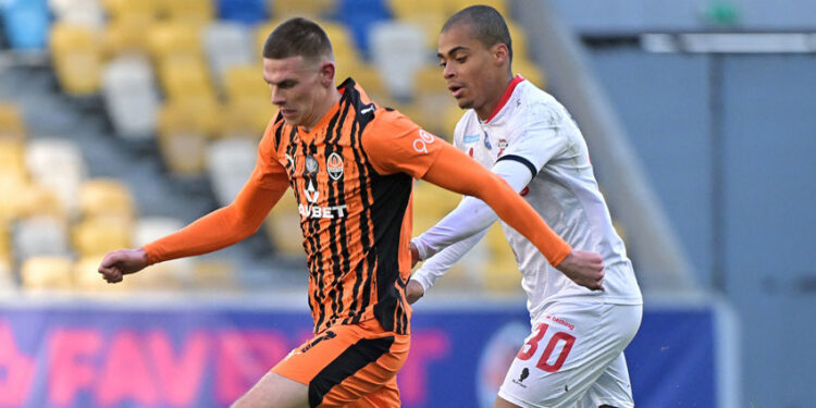 «Шахтер» дожал «Верес» и вышел в лидеры УПЛ