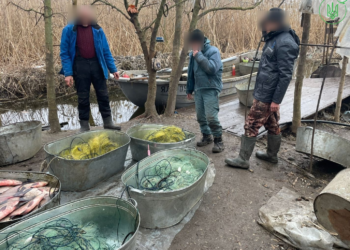 Судно та 10 сіток: на Полтавщині виявили браконьєрів