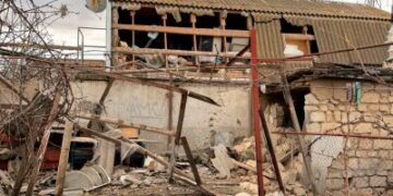 Троє поранених та пошкоджений будинок – у Миколаєві поліцейські документують воєнний злочин рф » Миколаївський Оглядач