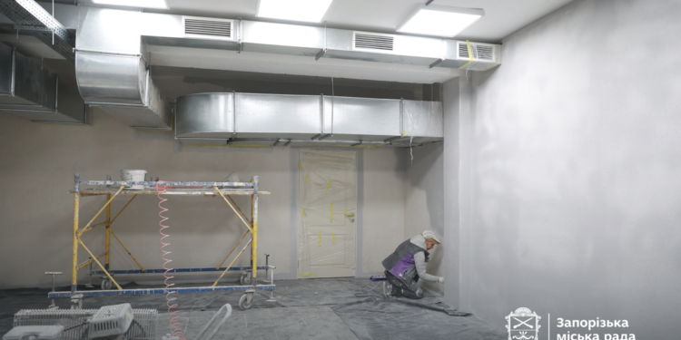 У 108-й гімназії Хортицького району Запоріжжя ремонтують велике укриття з ліфтом – коли відкриття | Новости Запорожья