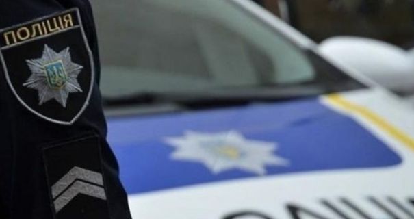 У центрі Києва іноземець побив чоловіка в готелі: він втратив око