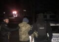 У Черкасах чоловік вночі проник до магазину солодощів і сховався за холодильником