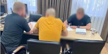 У Києві чиновники “заробили” мільйони на закупівлі генераторів