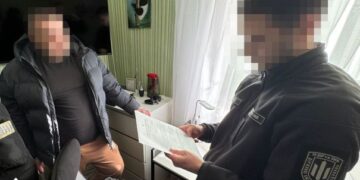 У Києві нацгвардієць продав два автомати Калашникова