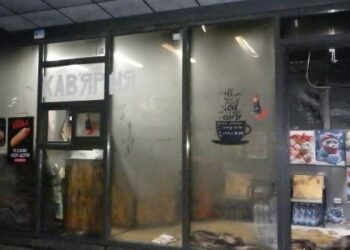 У Києві судитимуть чоловіка, який спалив кавʼярню на Лісовому масиві