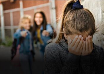 У Запоріжжі дві неповнолітні дівчини побили 13-річну ровесницю та виклали відео в Телеграм – ведеться слідство | Новости Запорожья