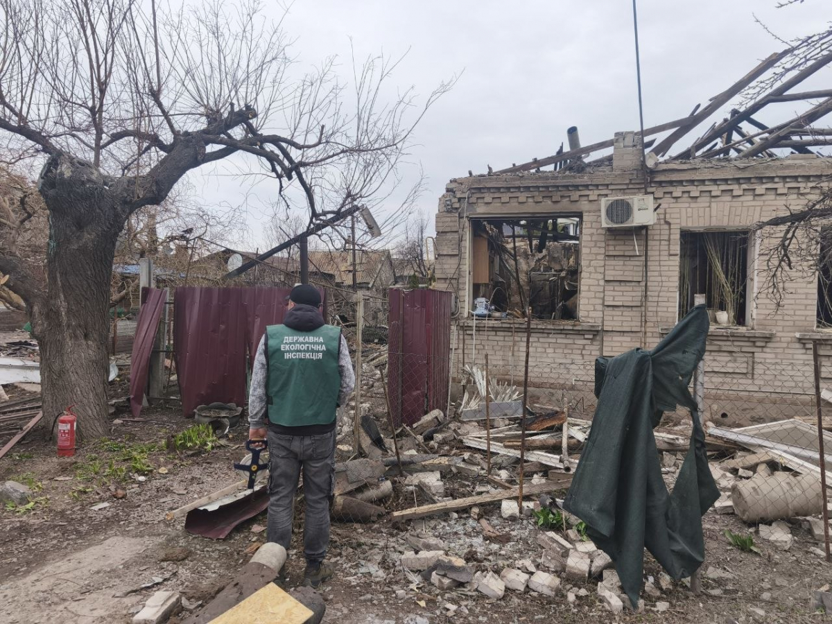 Масована атака на чотири райони Запоріжжя: екологи фіксують масштабні забруднення (фото)