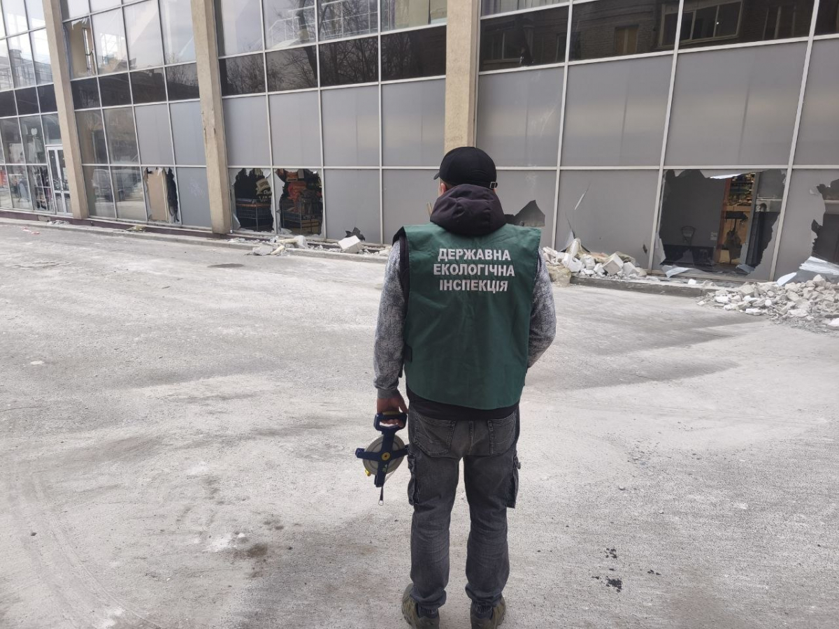 Масована атака на чотири райони Запоріжжя: екологи фіксують масштабні забруднення (фото)