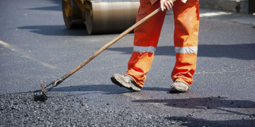 В Івано-Франківську почали масштабний ремонт на вулиці Довженка