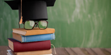 В Івано-Франківську визначили одноразову премію для 37 студентів