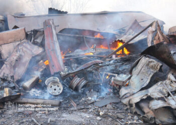 Ворог серед білого дня атакував Запоріжжя та область – є поранені та загиблі, фото, відео | Новости Запорожья