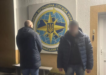 З Івано-Франківщини та Львівщини депортували 30 іноземців